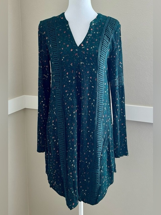 Knox Rose Dresses & Skirts - Knox Rose Hunter Green Ditsy Floral Boho Bishop Sleeve Mini Dress - Size M